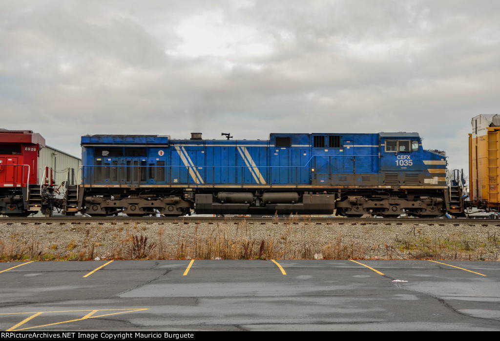 CEFX AC44CW Locomotive